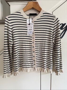 NWT Zara Cream & Black Striped Button-Front Cardigan with Ruffles